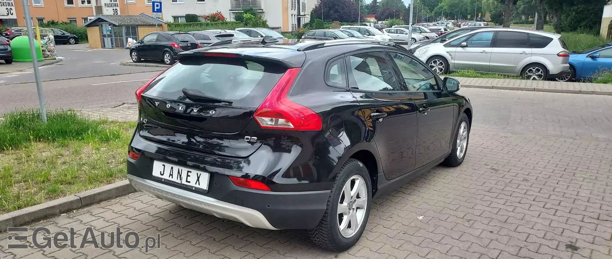 VOLVO V40 