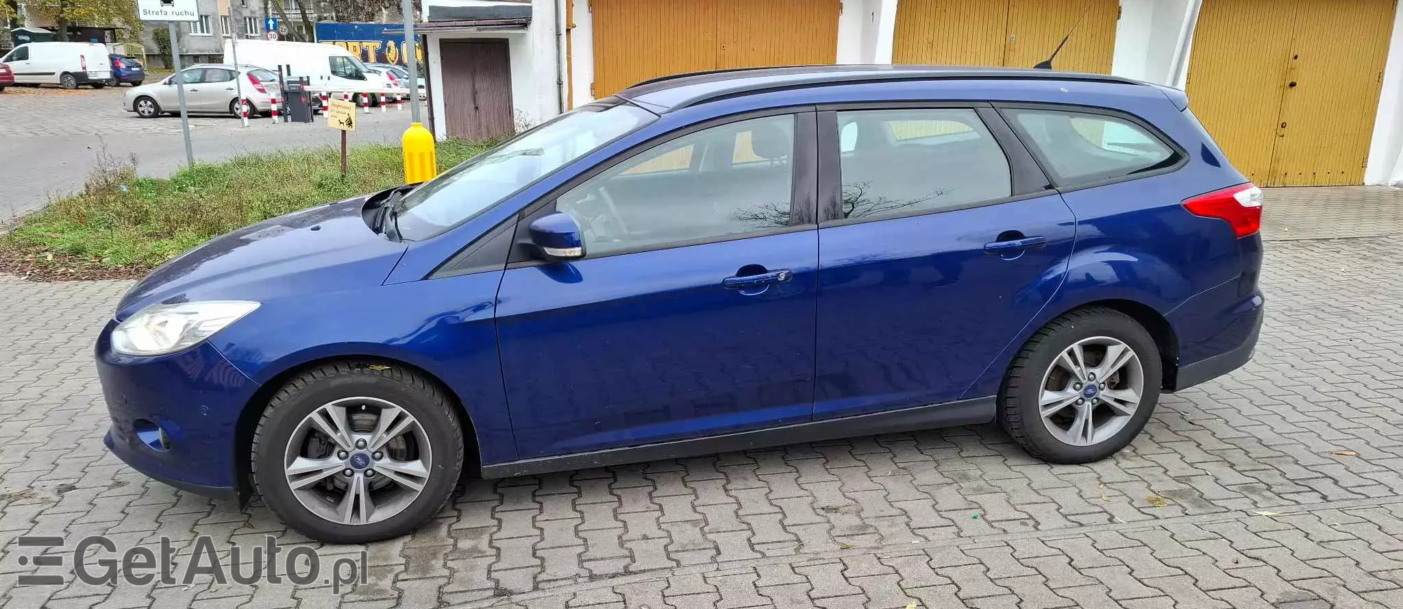 FORD Focus 1.0 EcoBoost Start-Stopp-System Business Edition