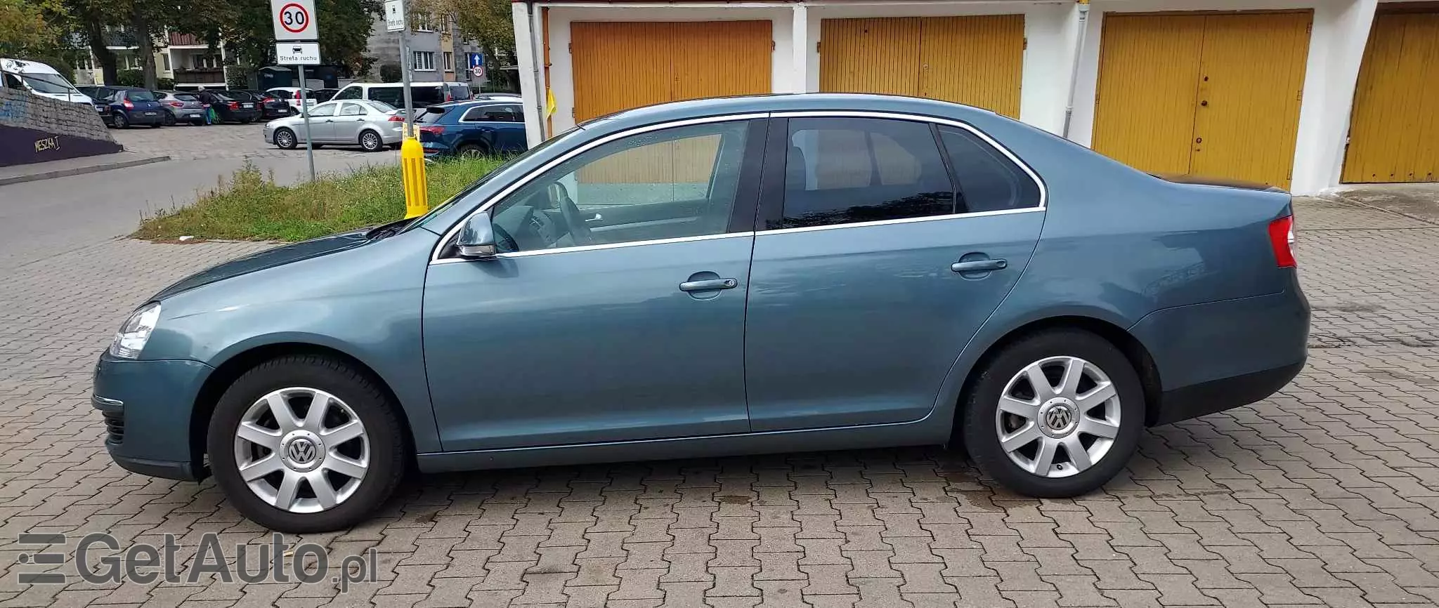 VOLKSWAGEN Jetta 1.6 Comfortline