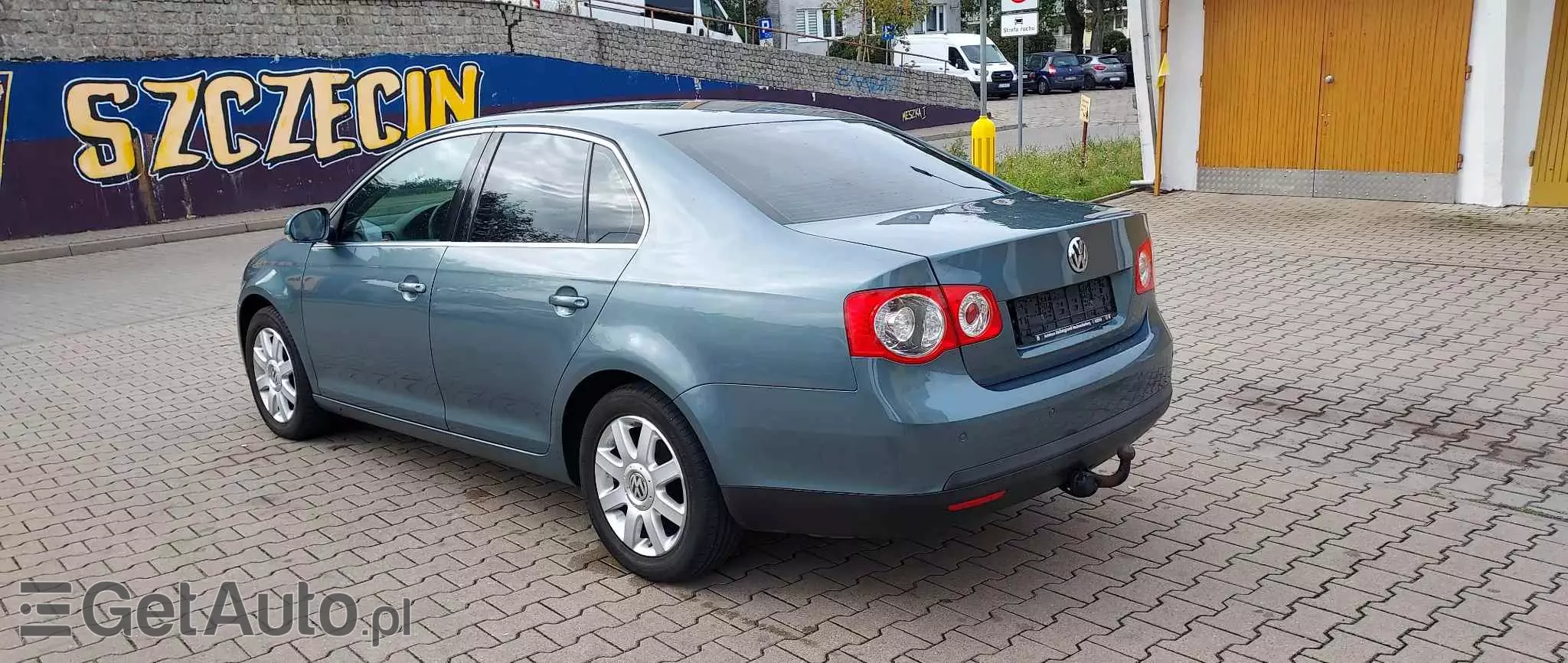 VOLKSWAGEN Jetta 1.6 Comfortline