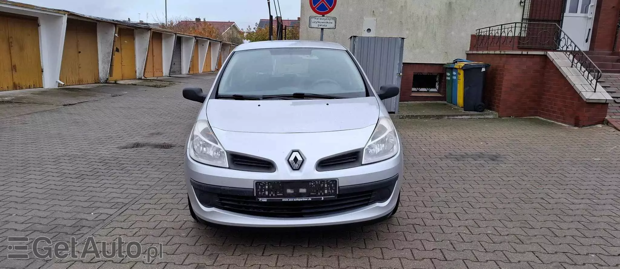 RENAULT Clio 1.2 16V 75 Collection