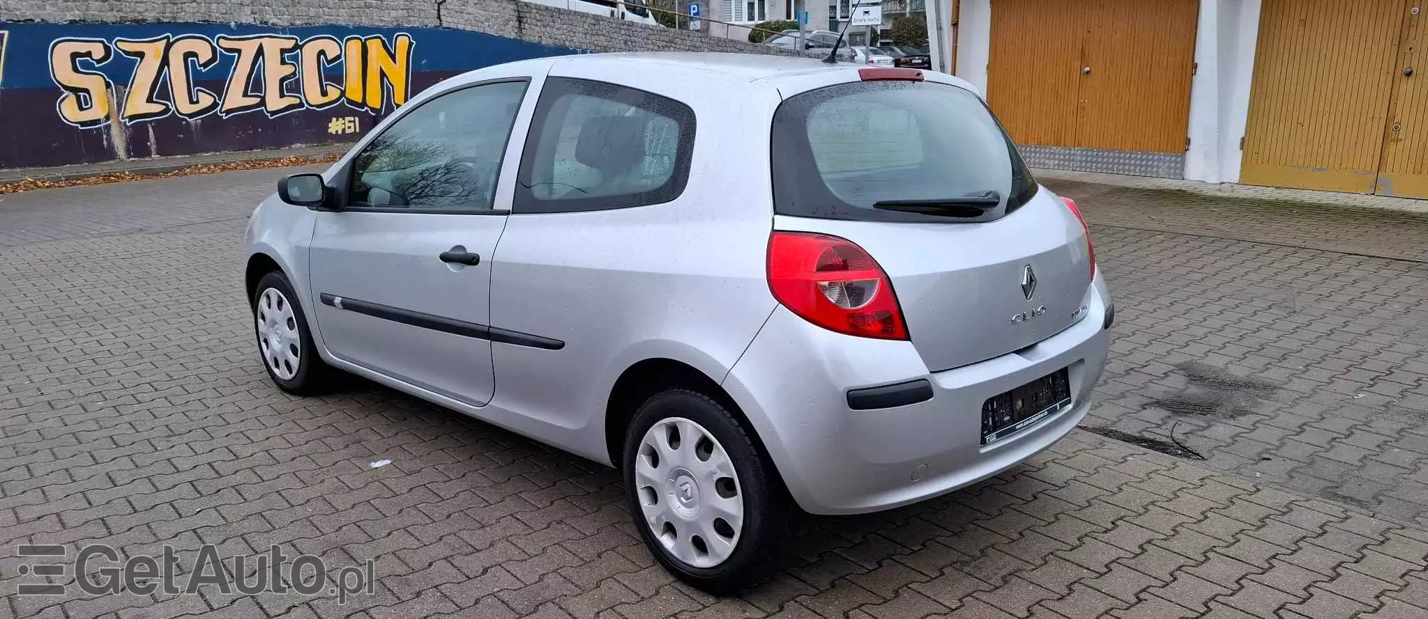 RENAULT Clio 1.2 16V 75 Collection