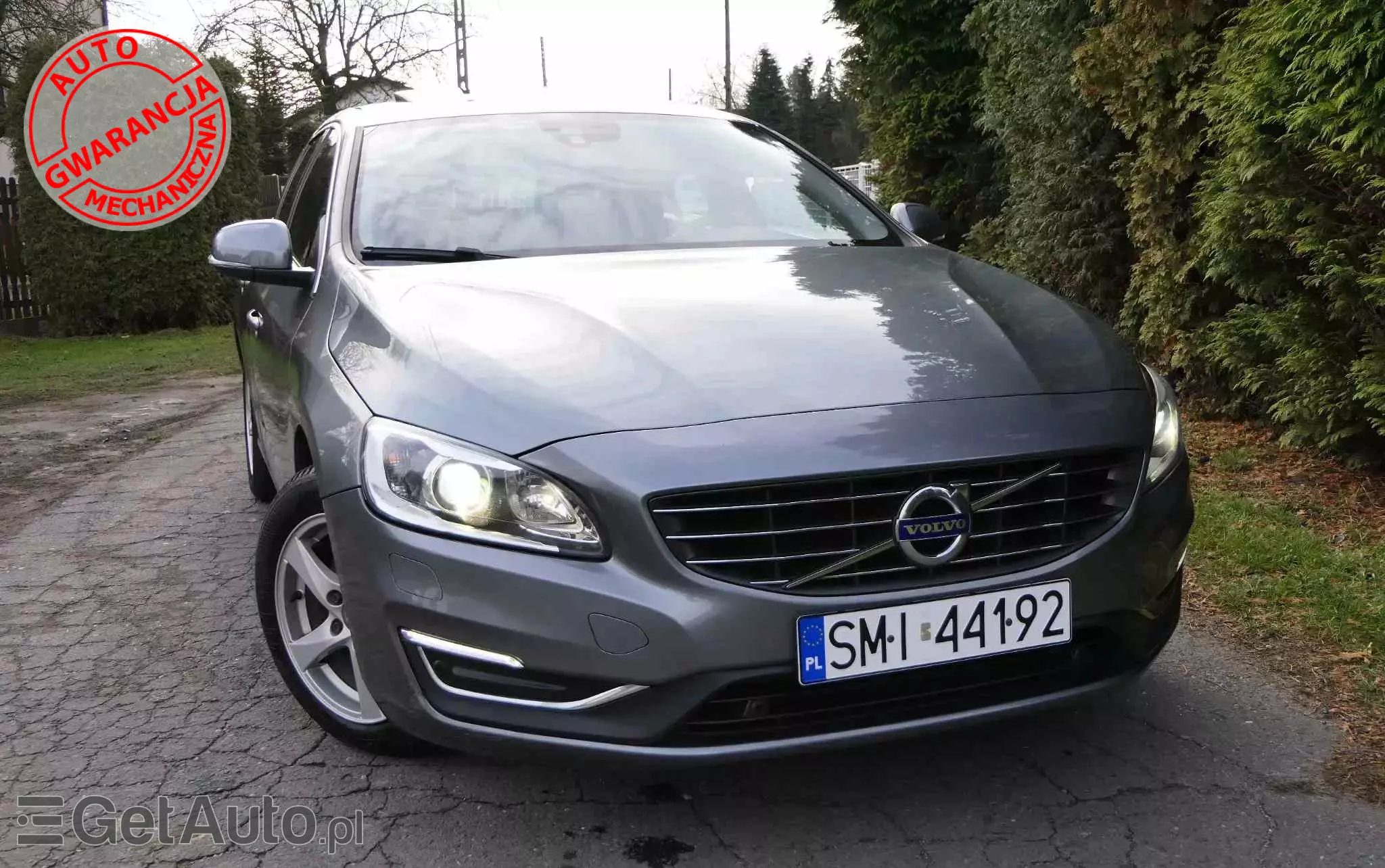 VOLVO V60 