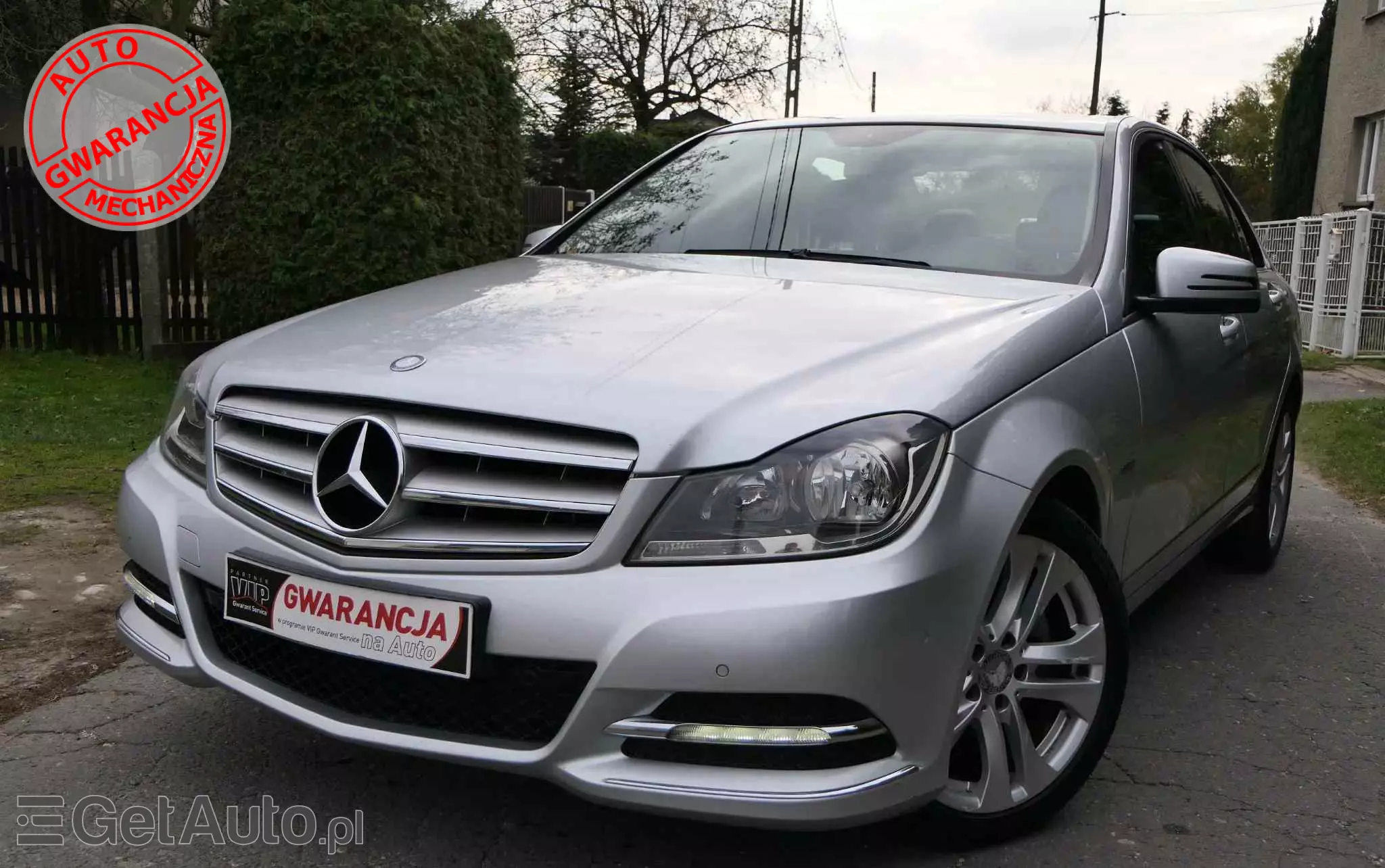 MERCEDES-BENZ Klasa C 180 CGI Automatik BlueEFFICIENCY Avantgarde