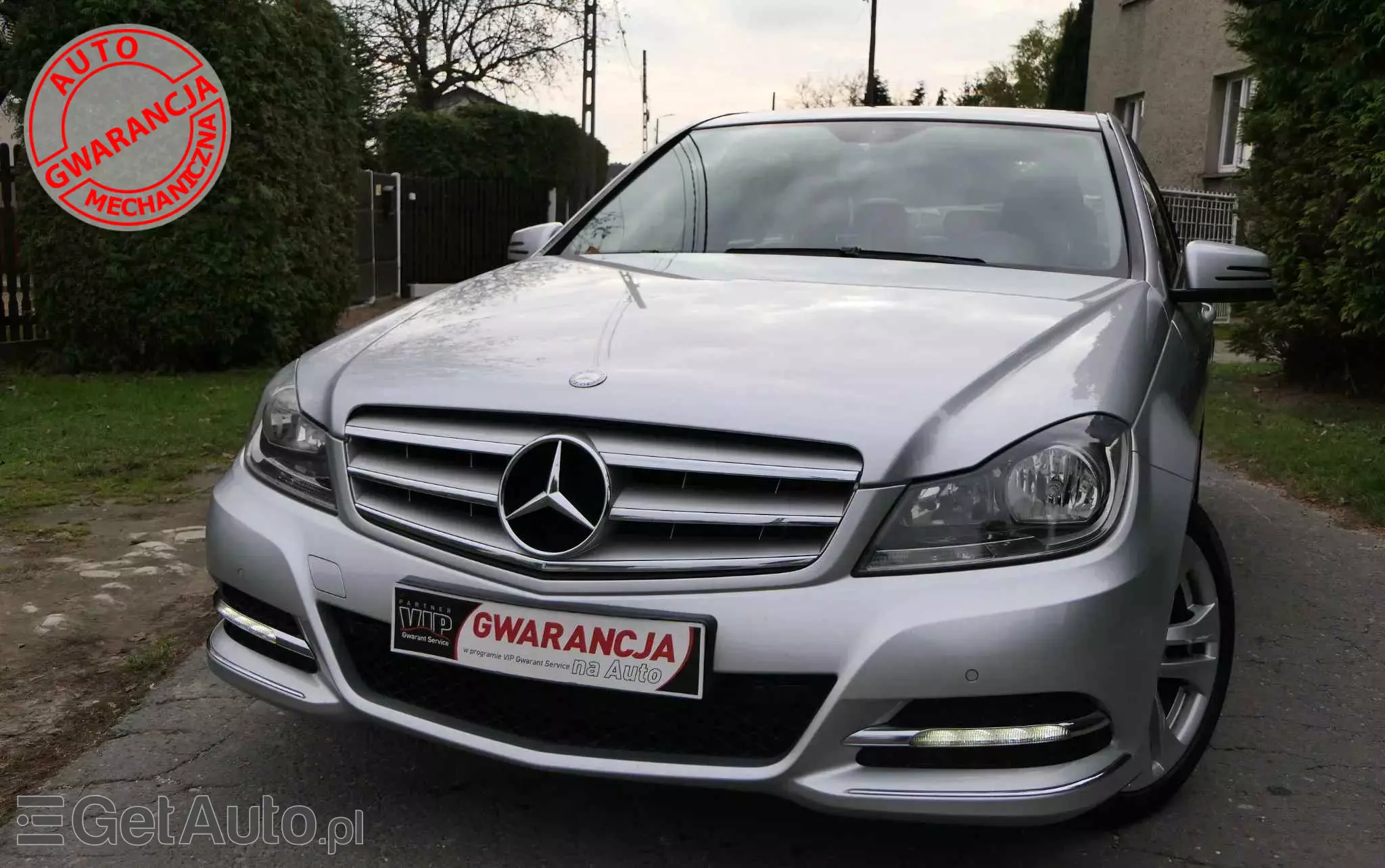 MERCEDES-BENZ Klasa C 180 CGI Automatik BlueEFFICIENCY Avantgarde