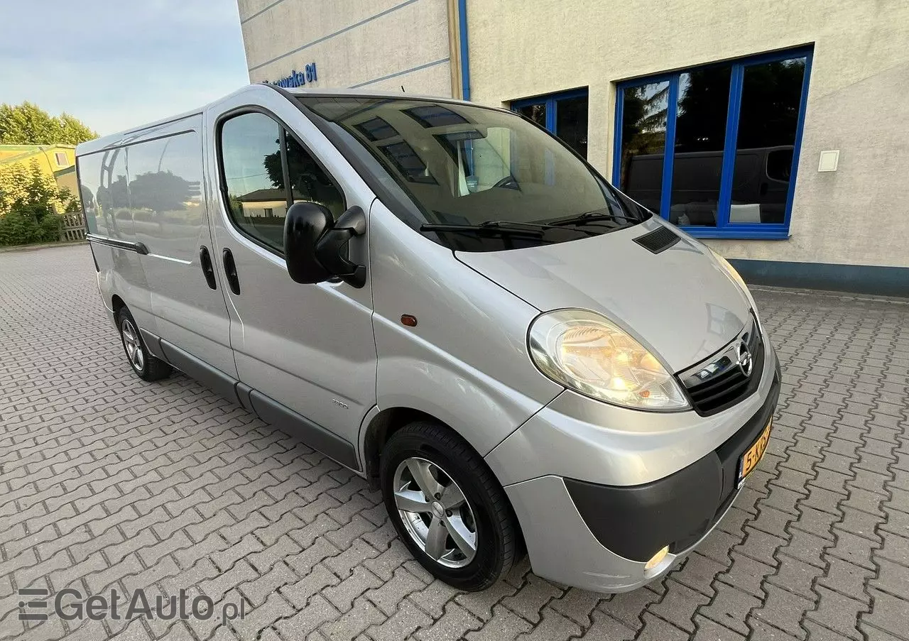 OPEL Vivaro 