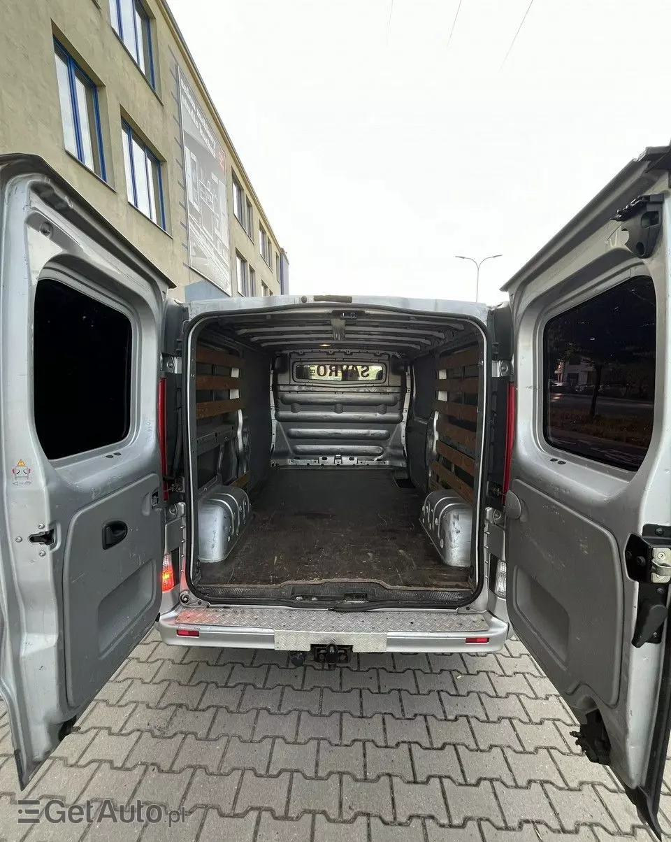 OPEL Vivaro 