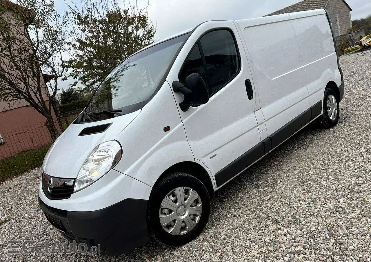 OPEL Vivaro 