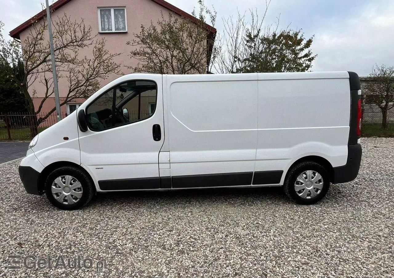 OPEL Vivaro 