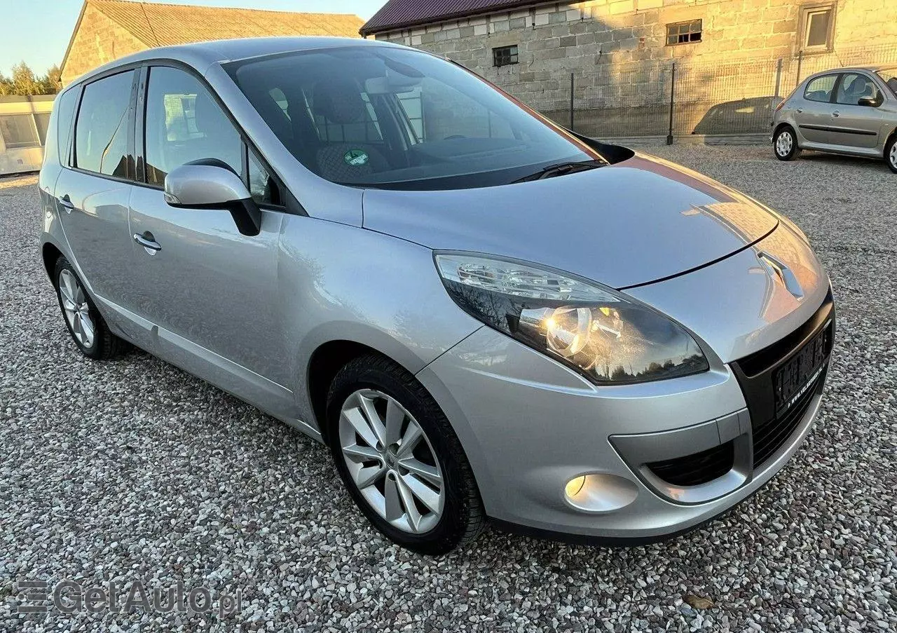 RENAULT Scenic 