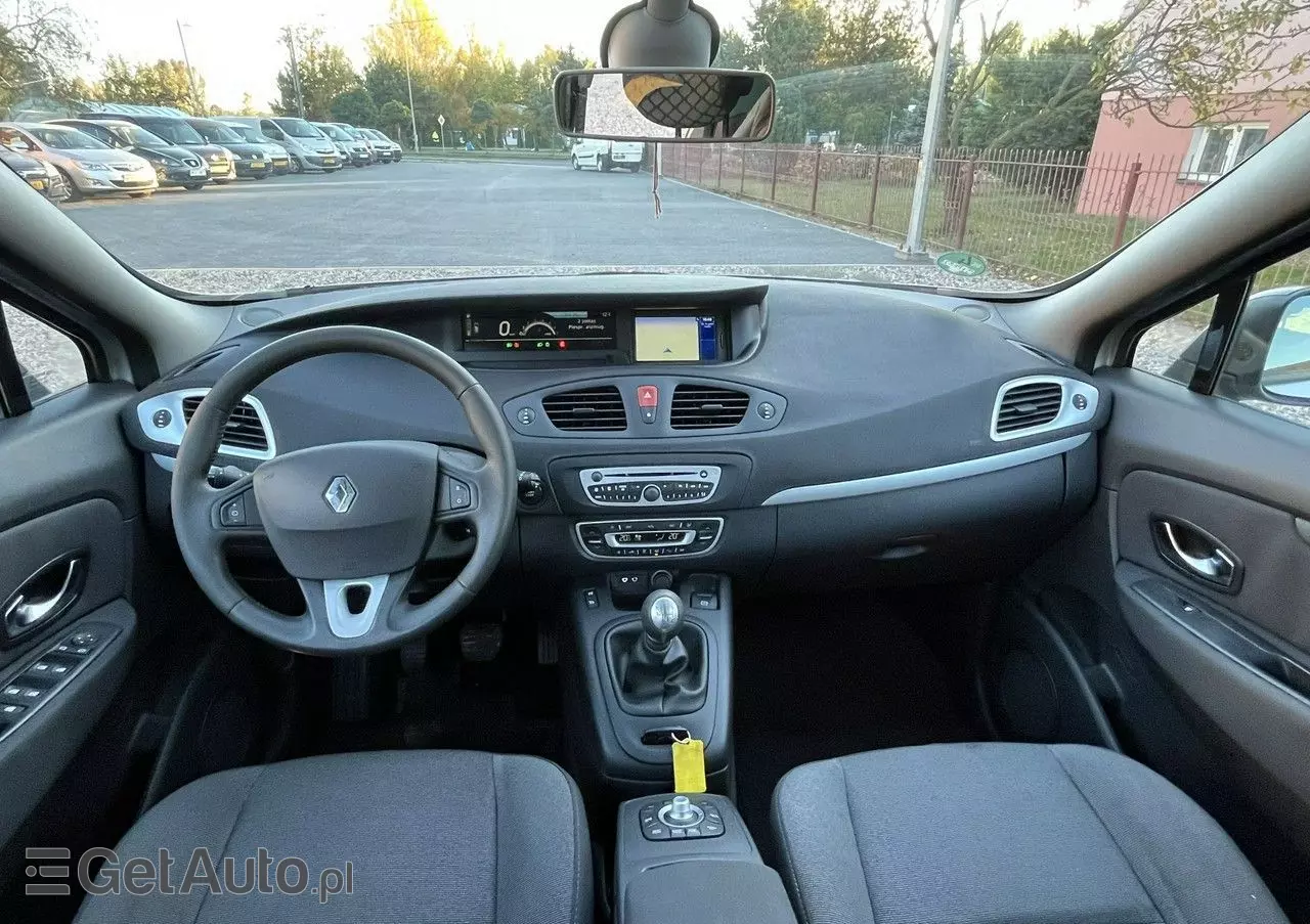 RENAULT Scenic 