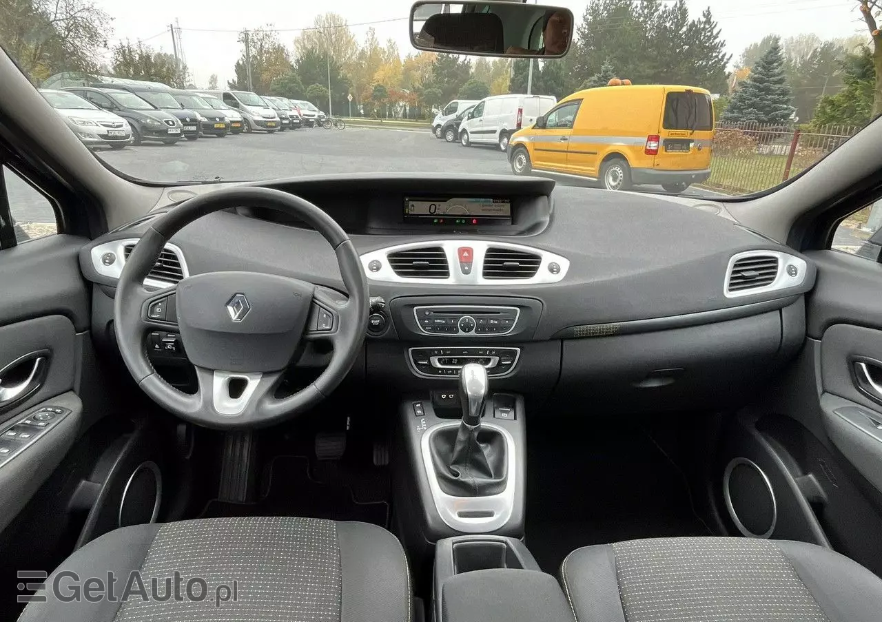 RENAULT Scenic 