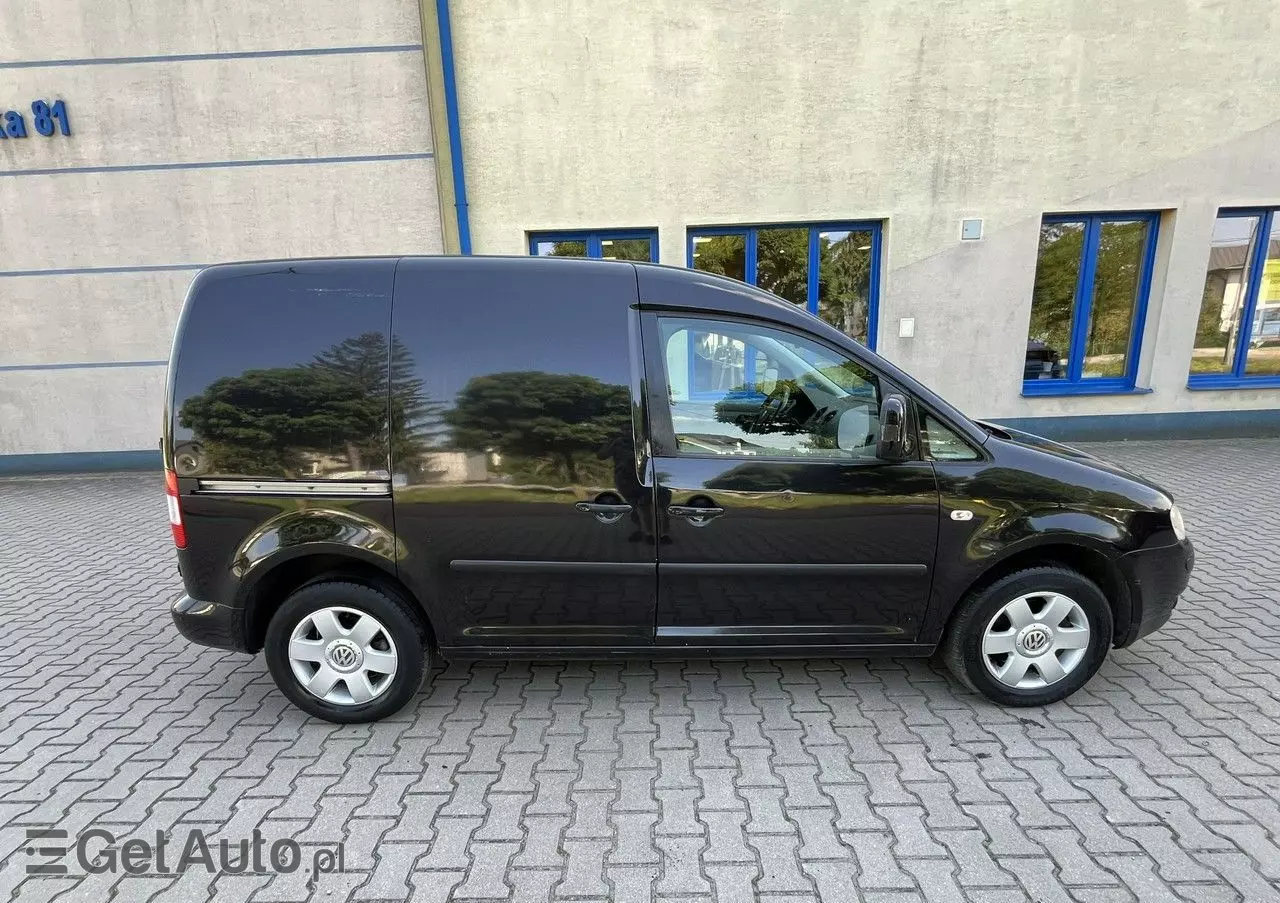 VOLKSWAGEN Caddy 