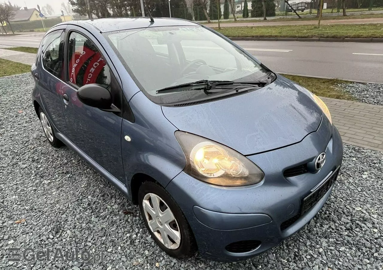 TOYOTA Aygo 