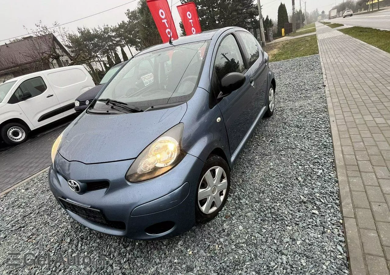 TOYOTA Aygo 