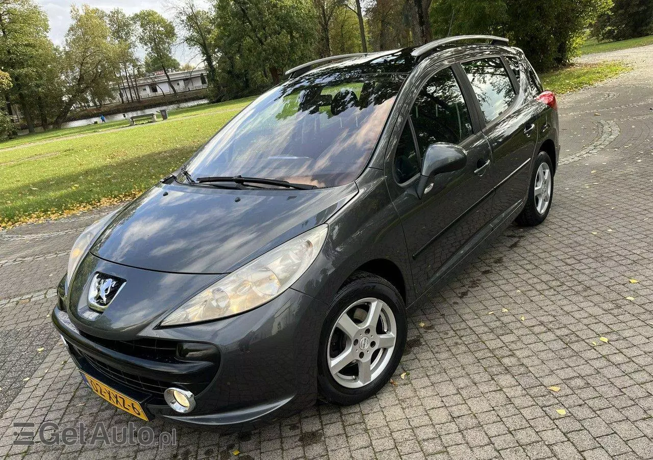 PEUGEOT 207 