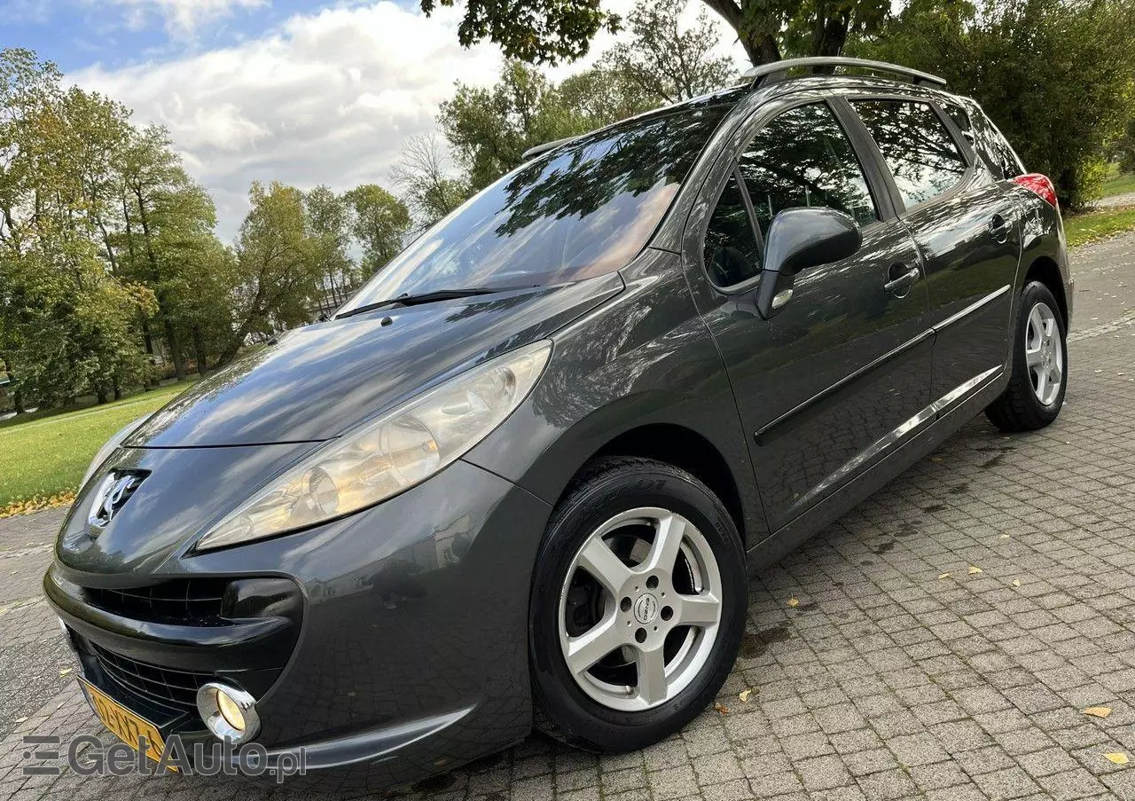 PEUGEOT 207 