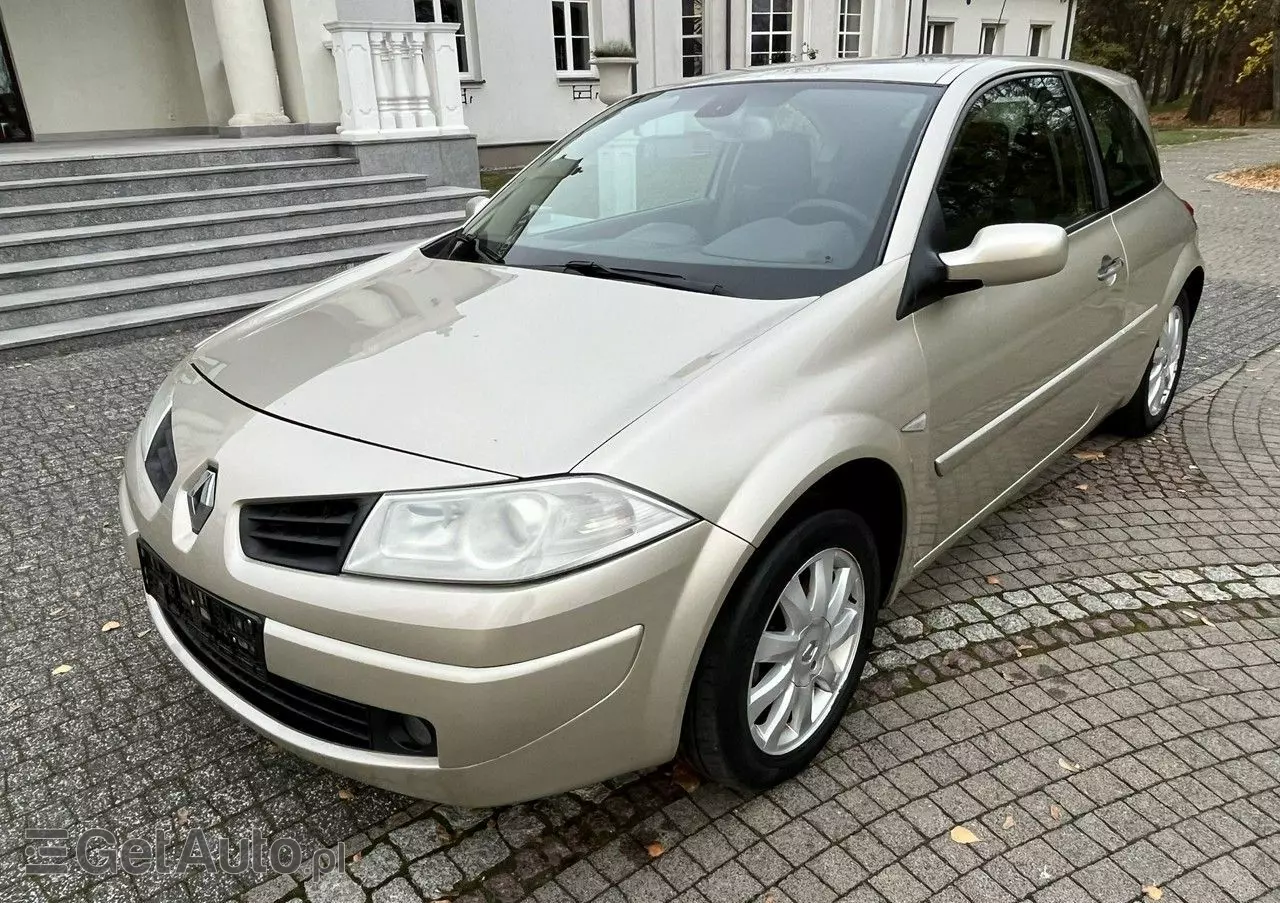 RENAULT Megane 