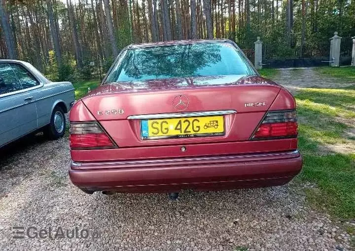 MERCEDES-BENZ W 124 