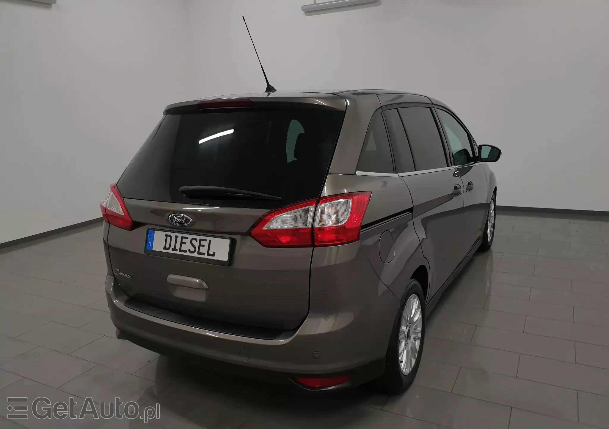 FORD Grand C-MAX 1.6 TDCi Titanium