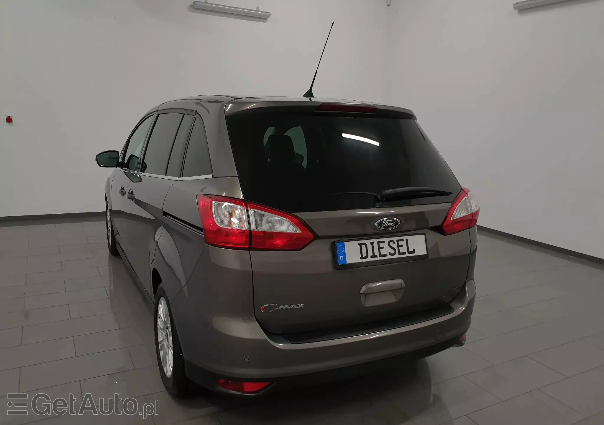 FORD Grand C-MAX 1.6 TDCi Titanium