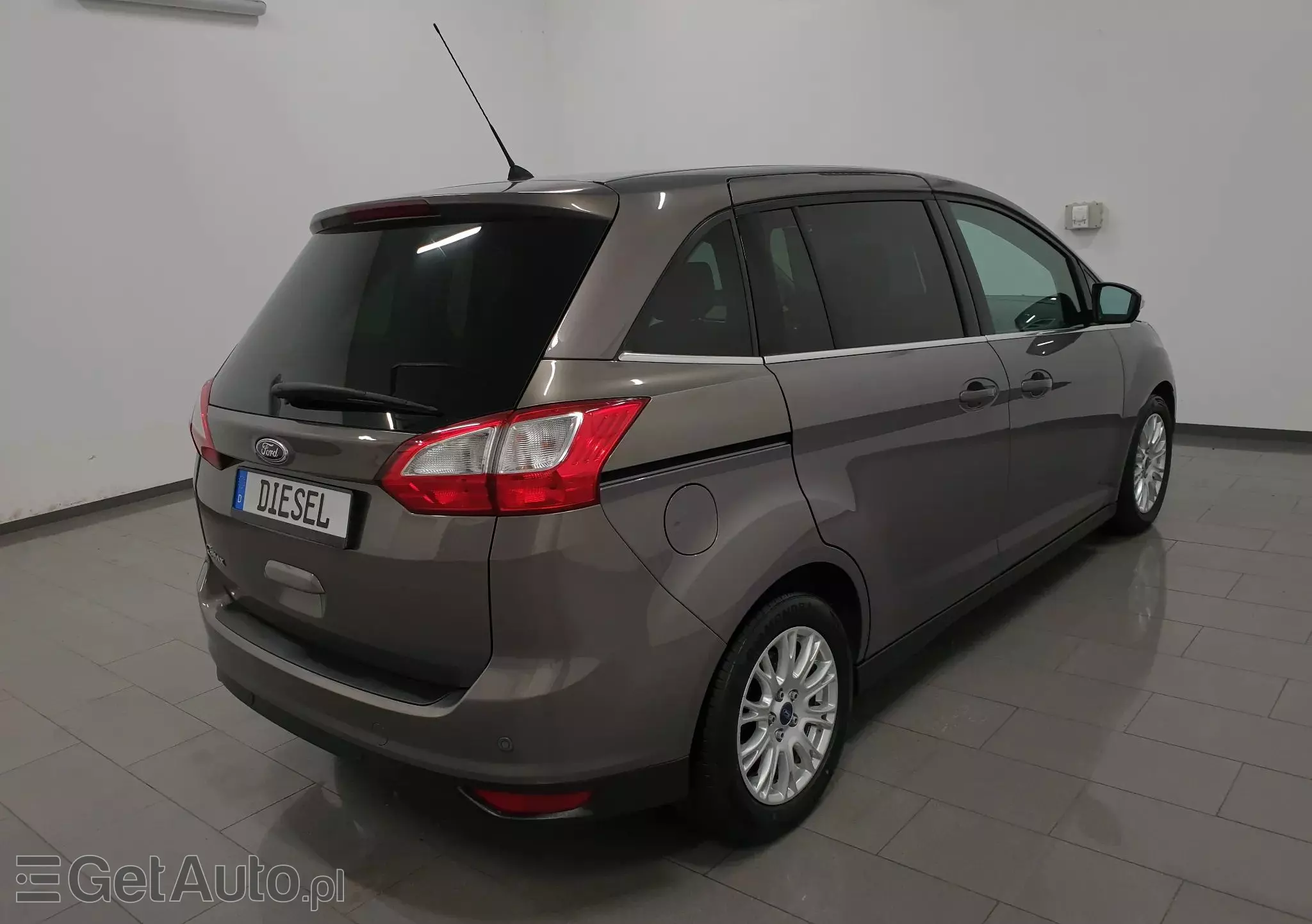 FORD Grand C-MAX 1.6 TDCi Titanium