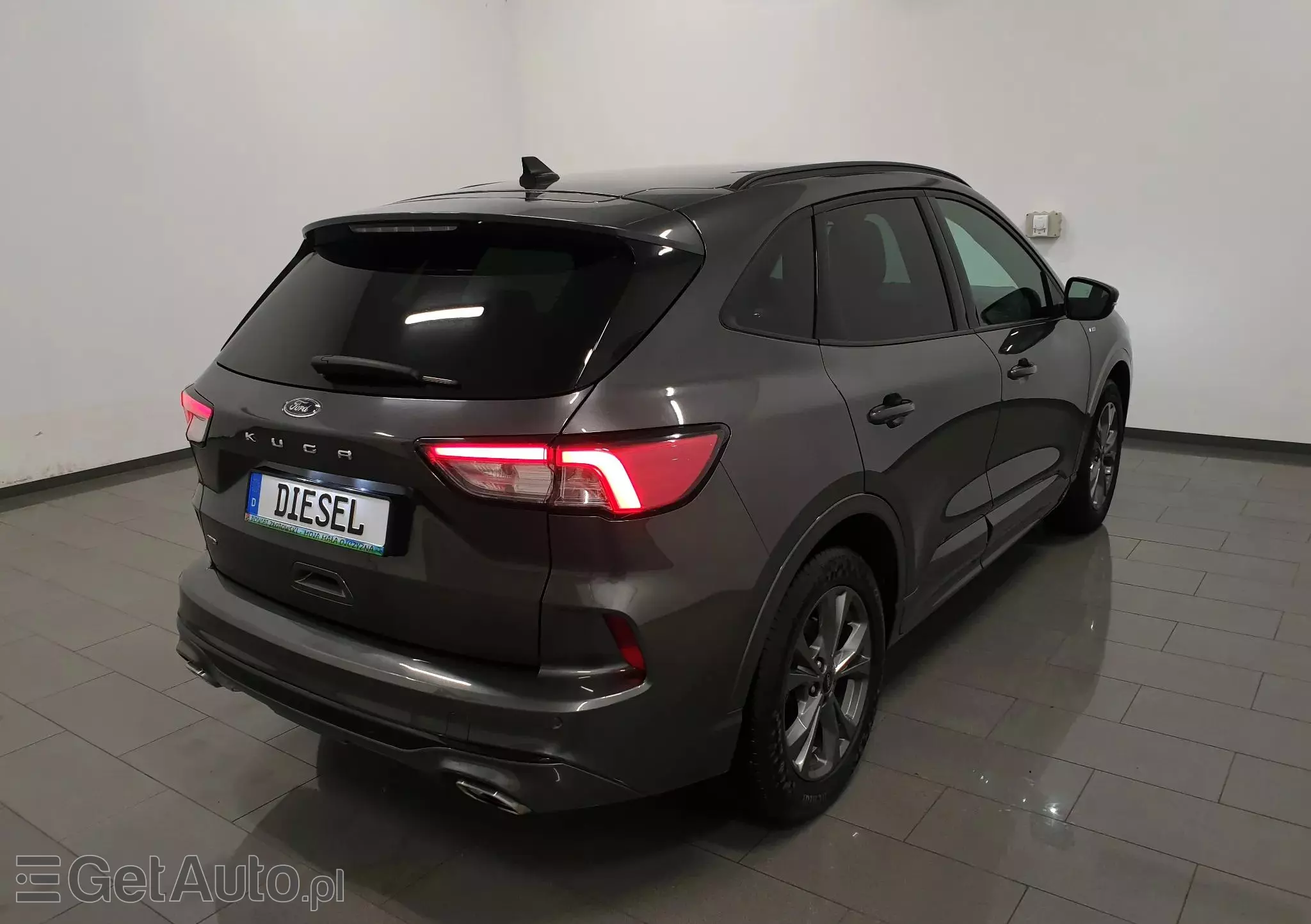 FORD Kuga 2.0 EcoBlue AWD ST-Line