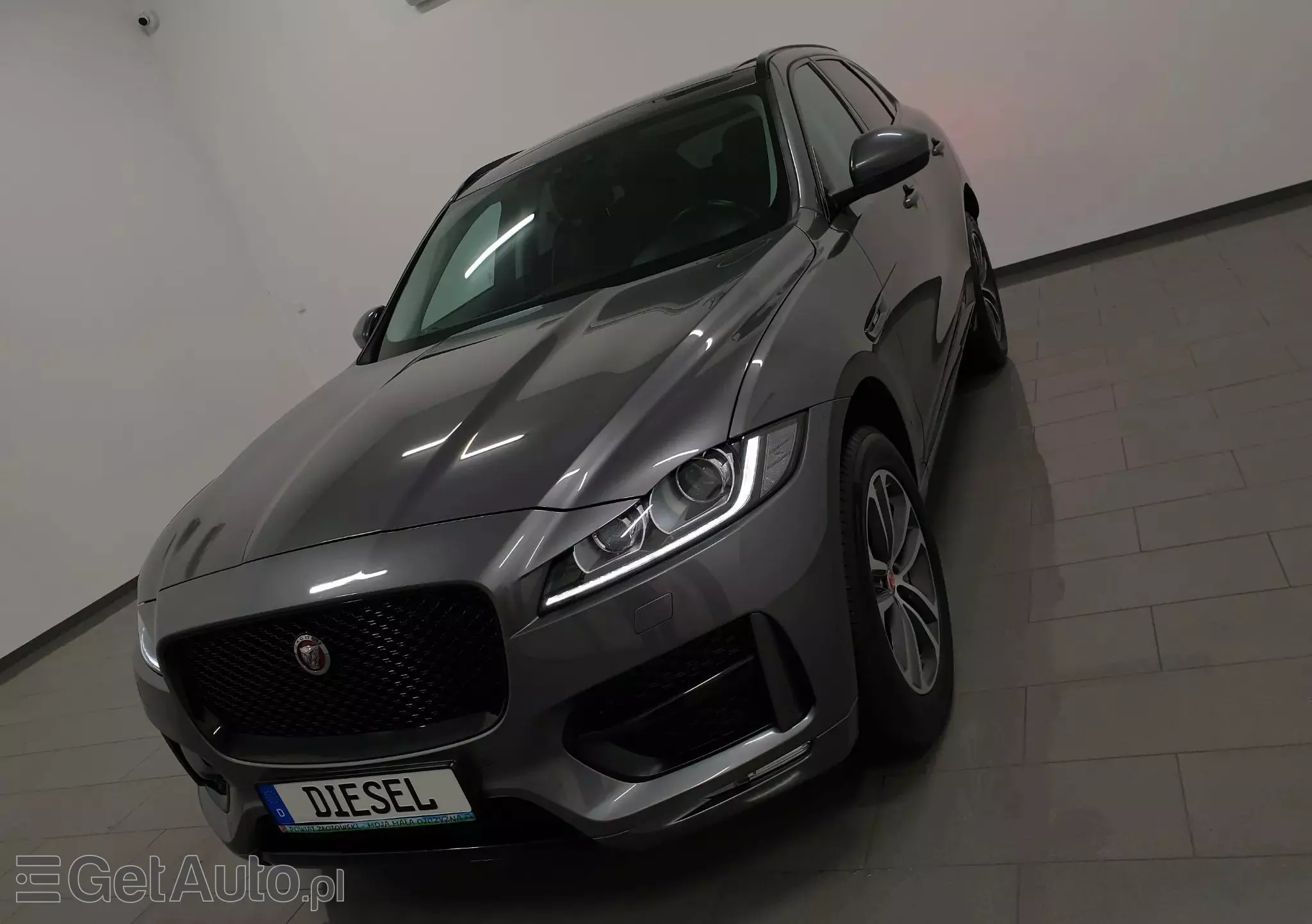 JAGUAR F-Pace 20d AWD R-Sport