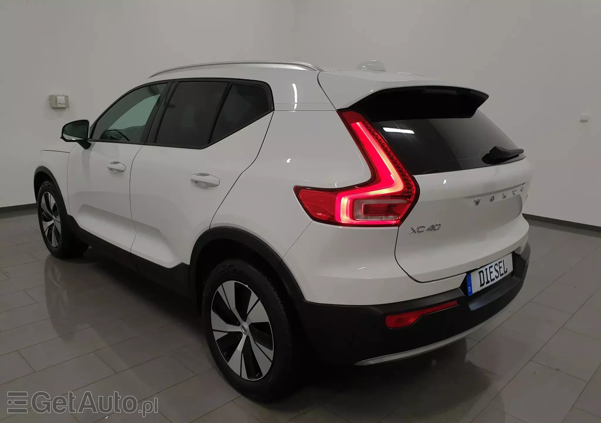 VOLVO XC 40 D3 R-Design