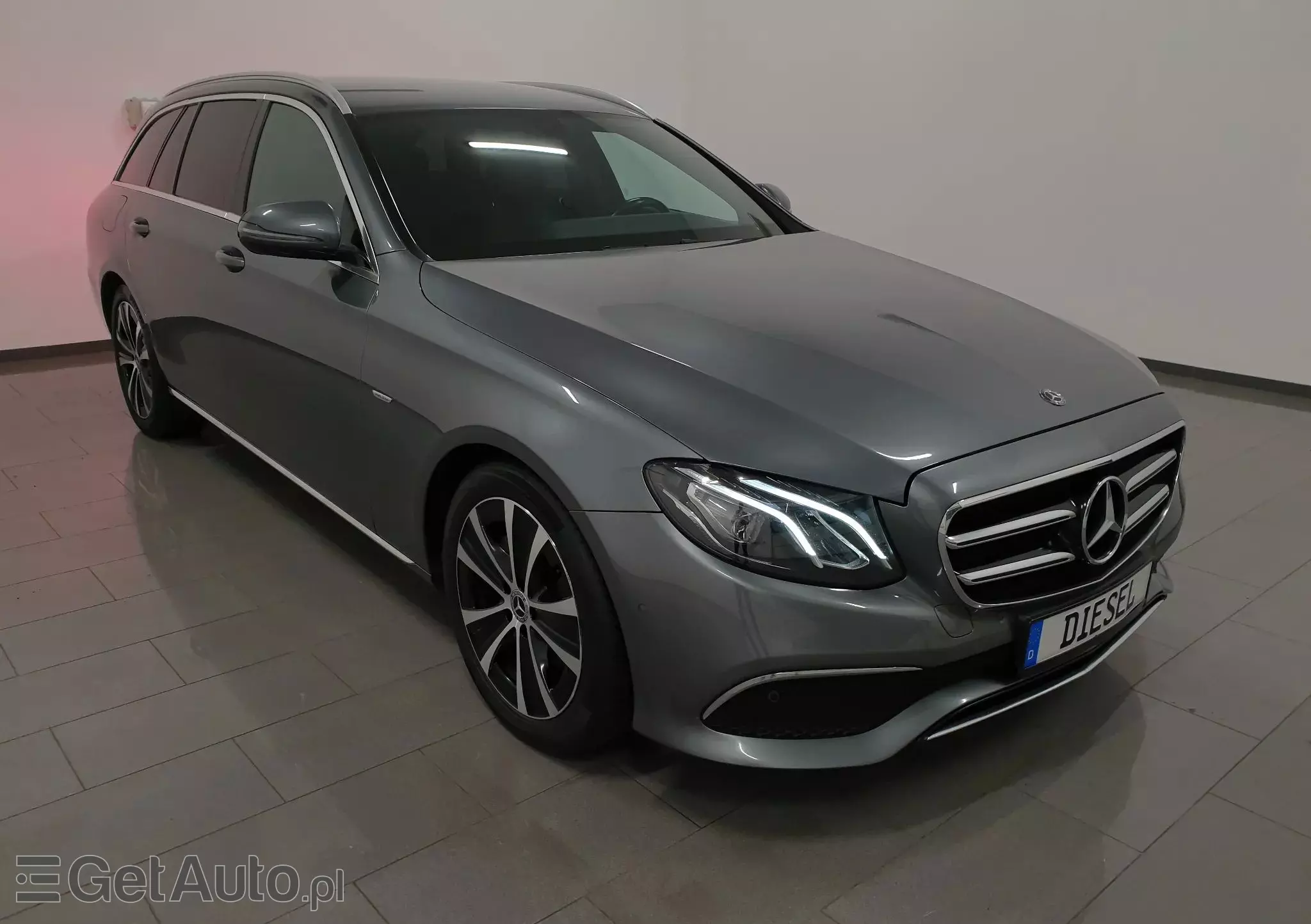 MERCEDES-BENZ Klasa E 220 d 4-Matic 9G-TRONIC