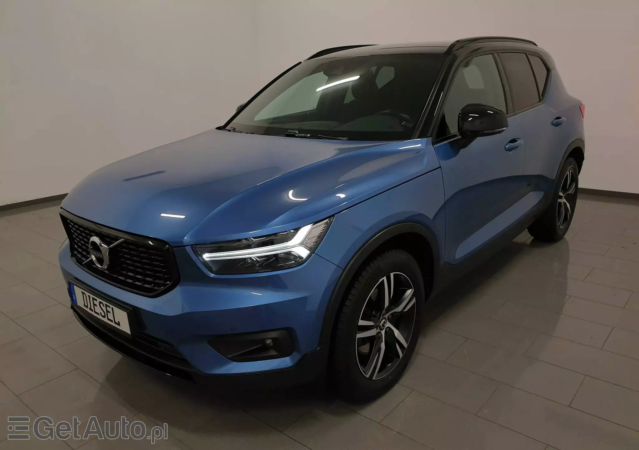 VOLVO XC 40 D4 AWD R-Design