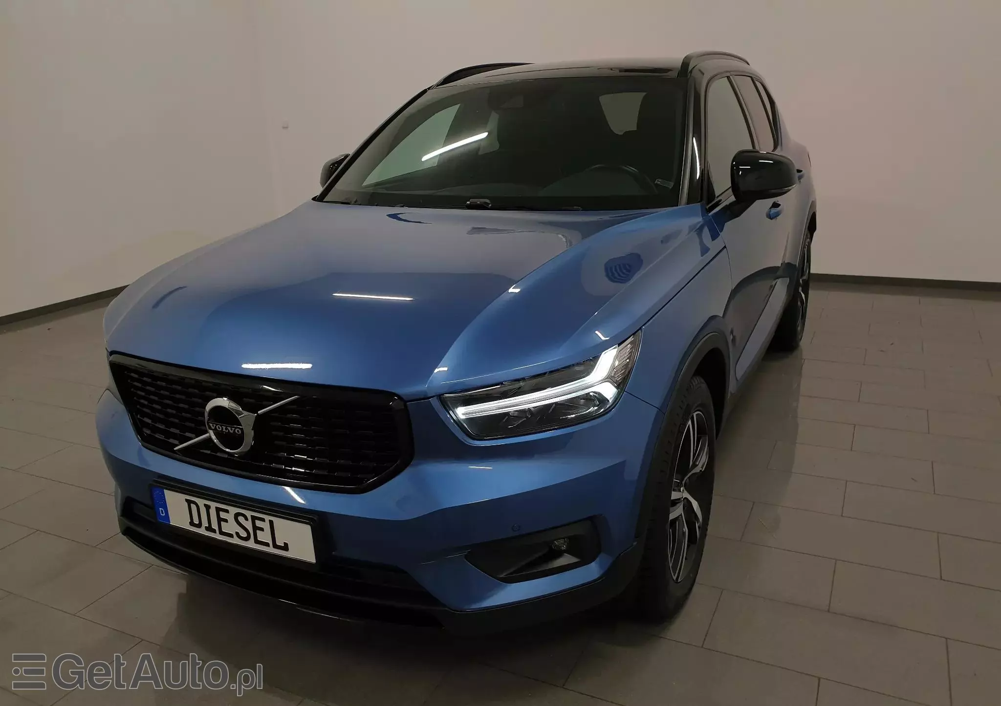 VOLVO XC 40 D4 AWD R-Design