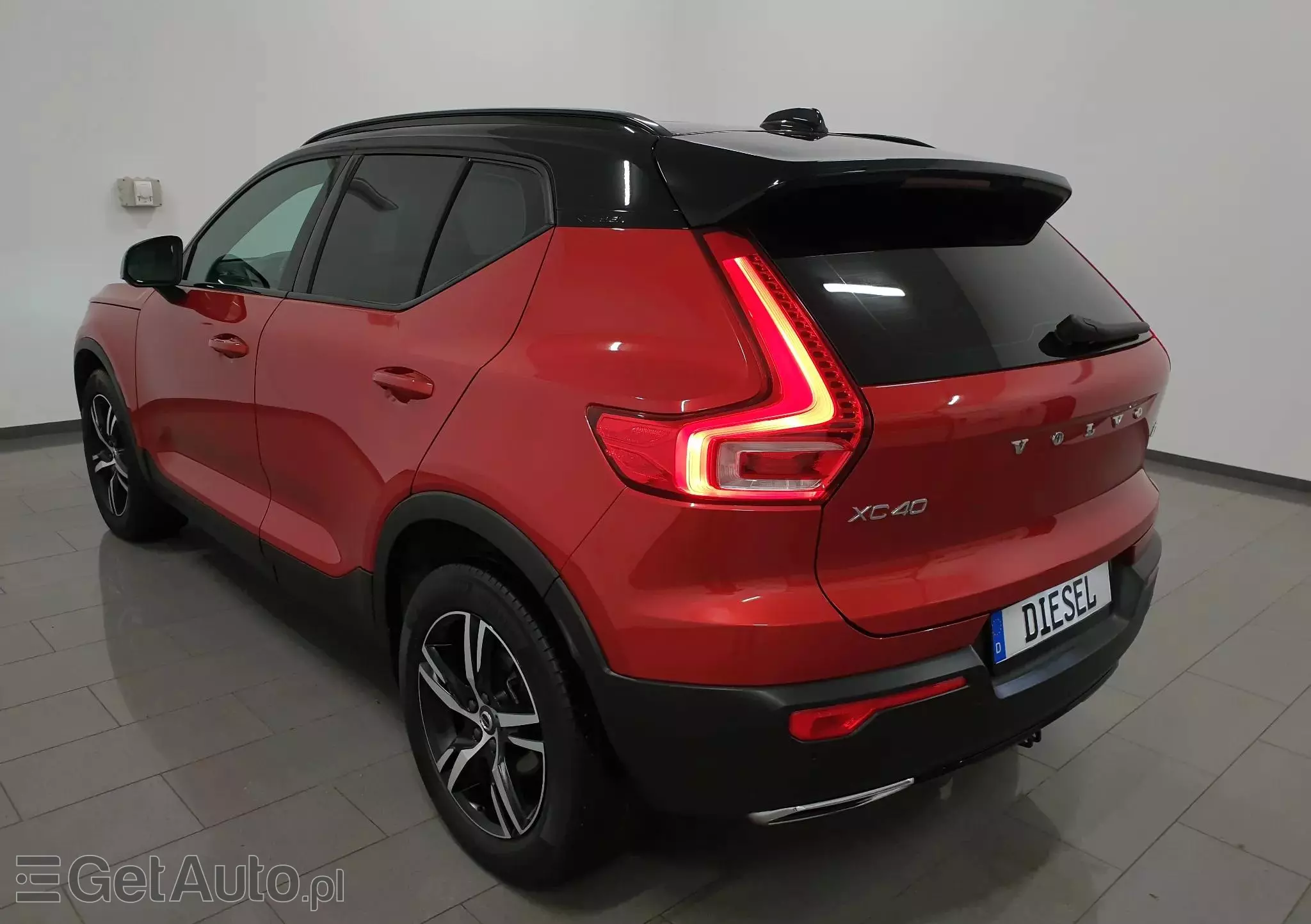 VOLVO XC 40 D3 R-Design