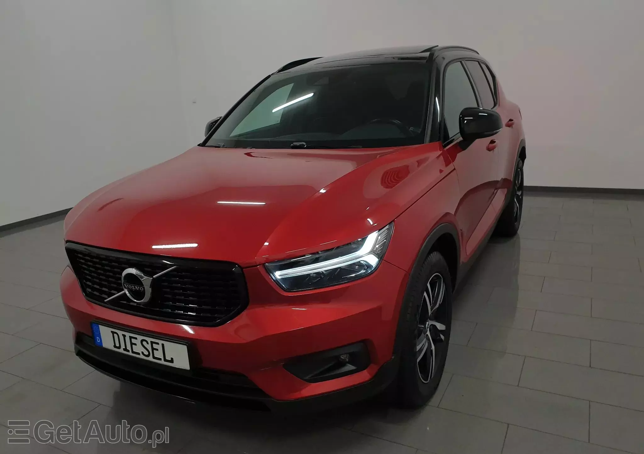 VOLVO XC 40 D3 R-Design