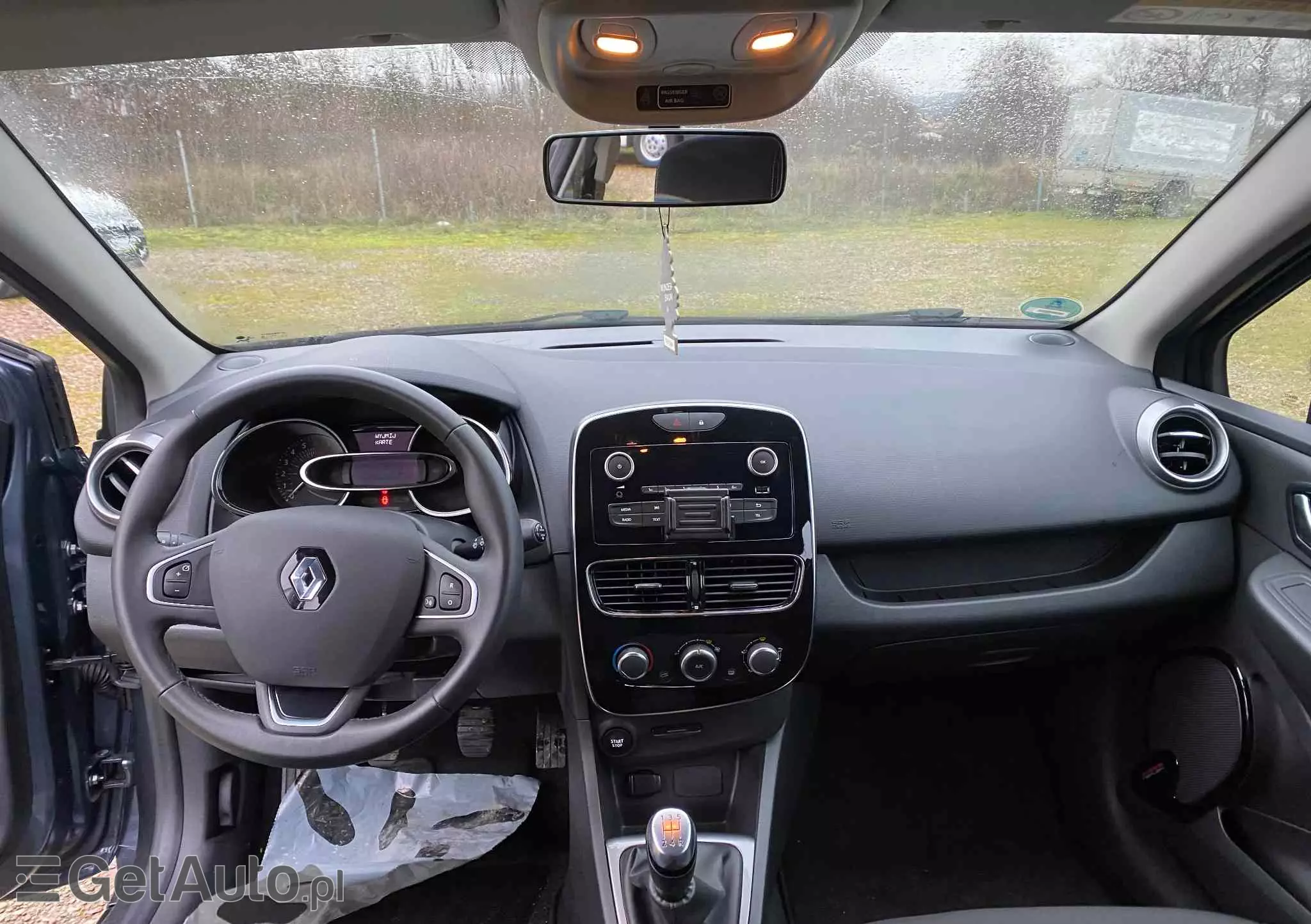 RENAULT Clio 1.2 16V Alize