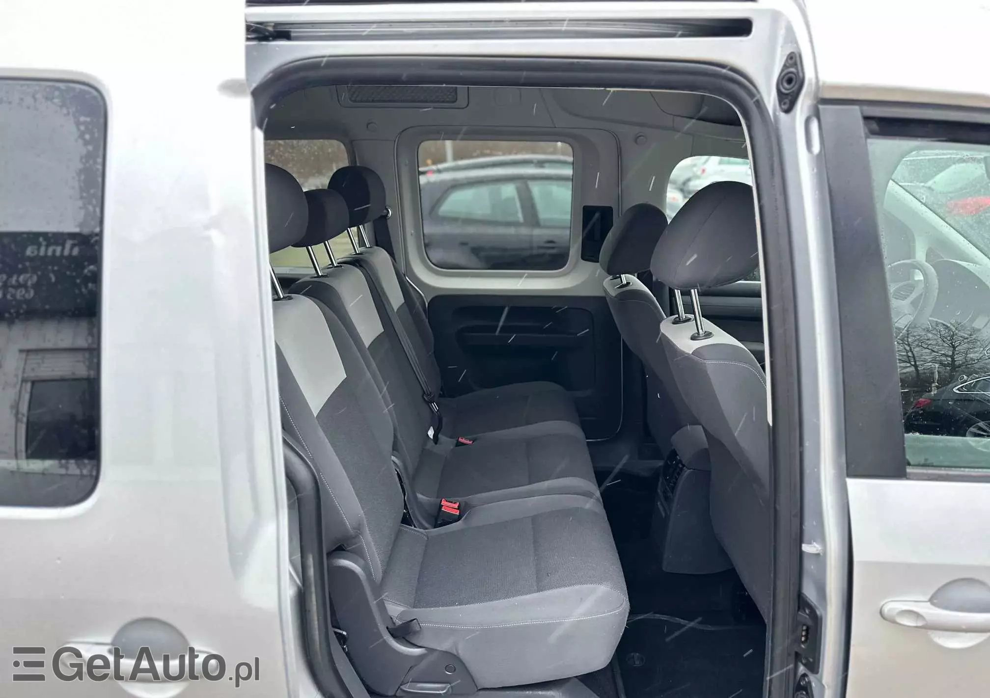 VOLKSWAGEN Caddy 1.6 TDI (7-Si.) Edition 30