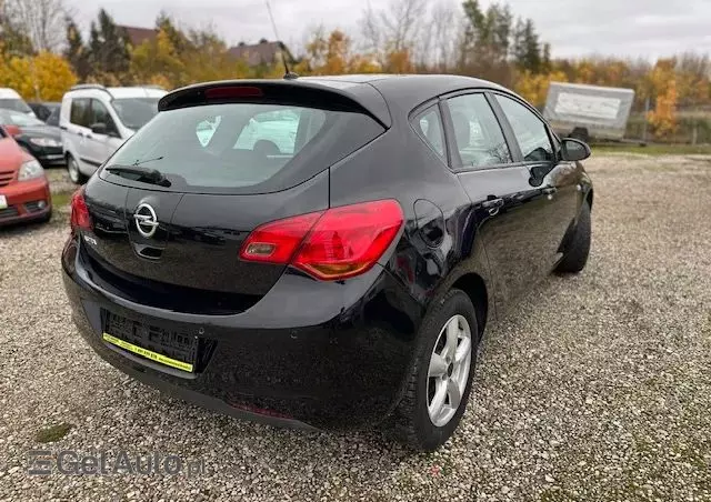 OPEL Astra 1.4 Active