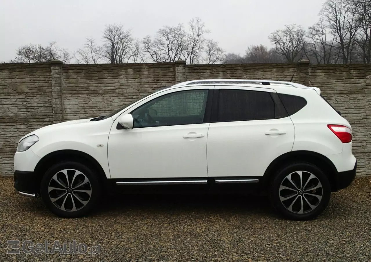 NISSAN Qashqai 1.6 visia