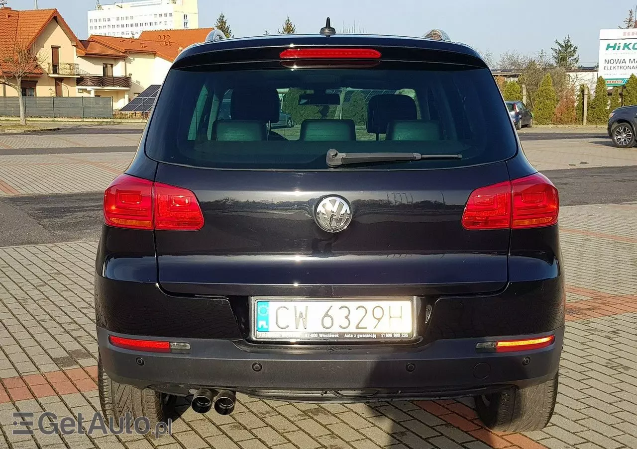 VOLKSWAGEN Tiguan 