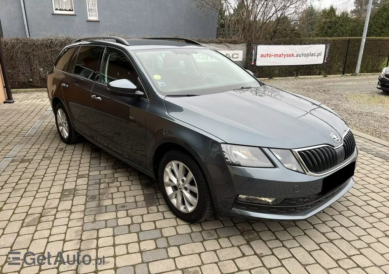 SKODA Octavia 1.6 TDI SCR Style