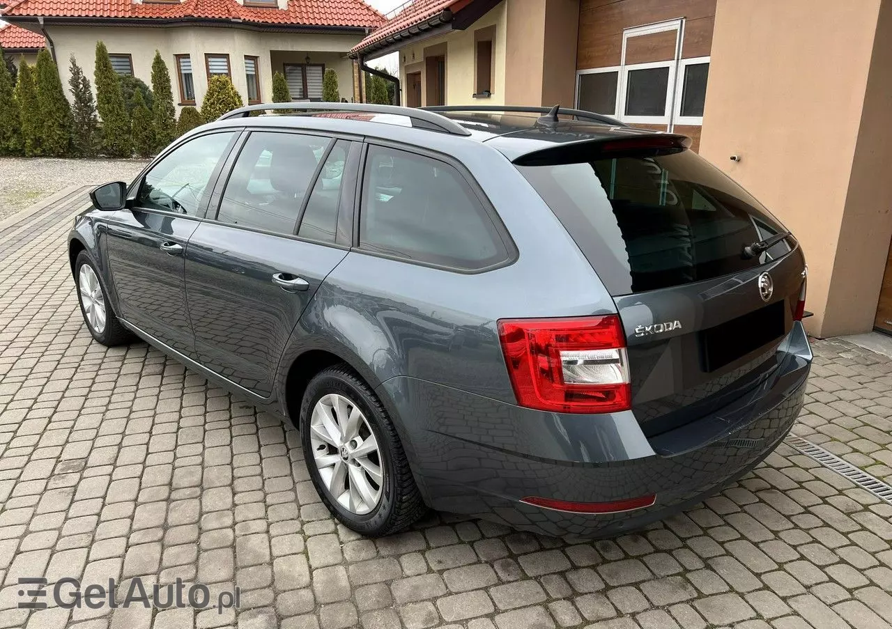 SKODA Octavia 1.6 TDI SCR Style