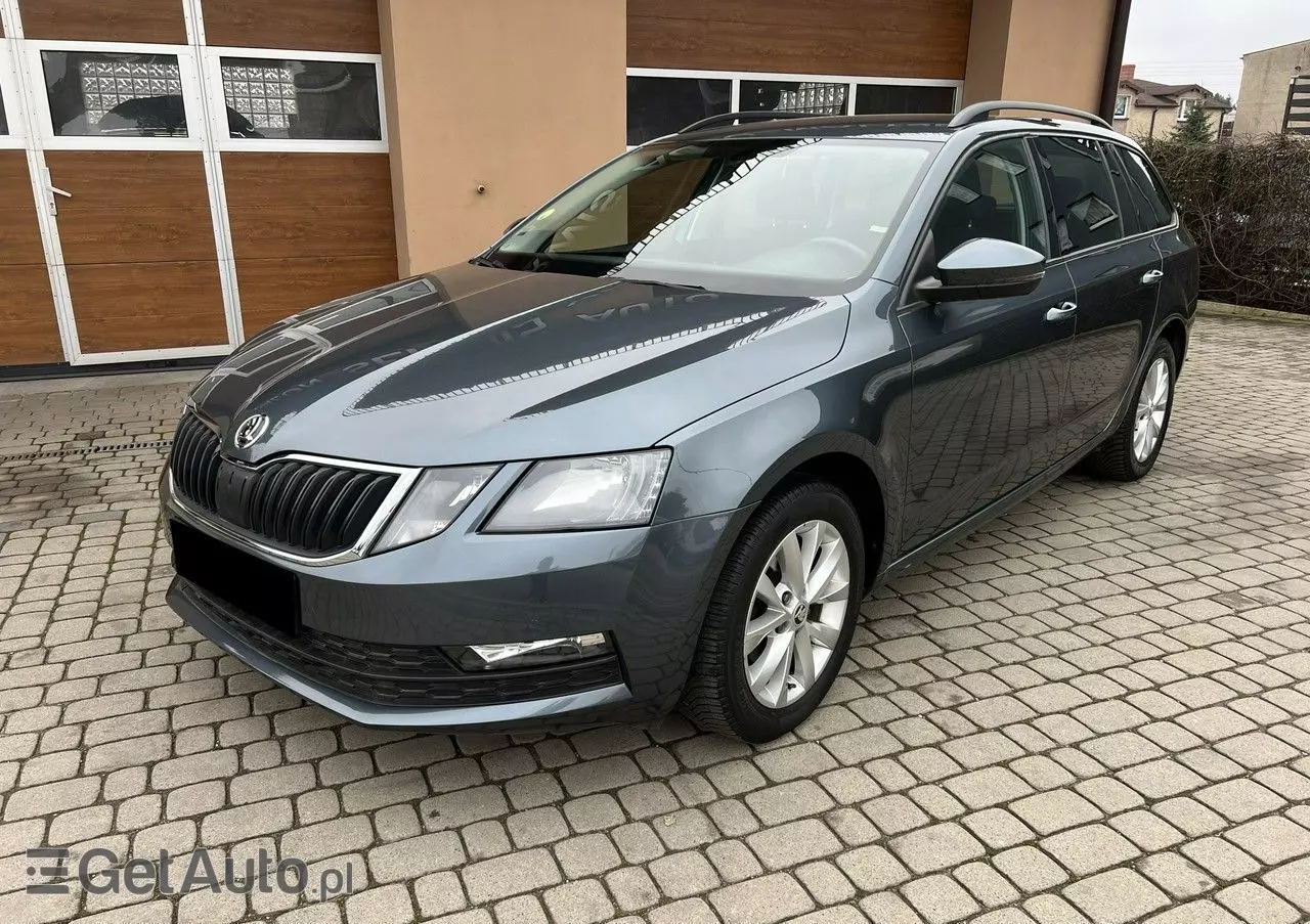 SKODA Octavia 1.6 TDI SCR Style