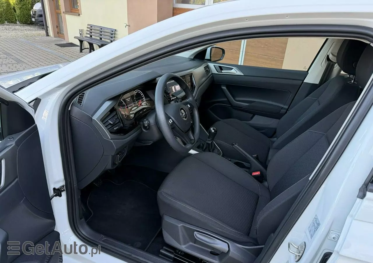 VOLKSWAGEN Polo 1.0 Comfortline