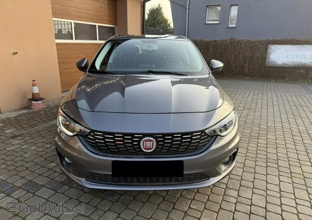 FIAT Tipo 1.4 T-Jet 16v Lounge