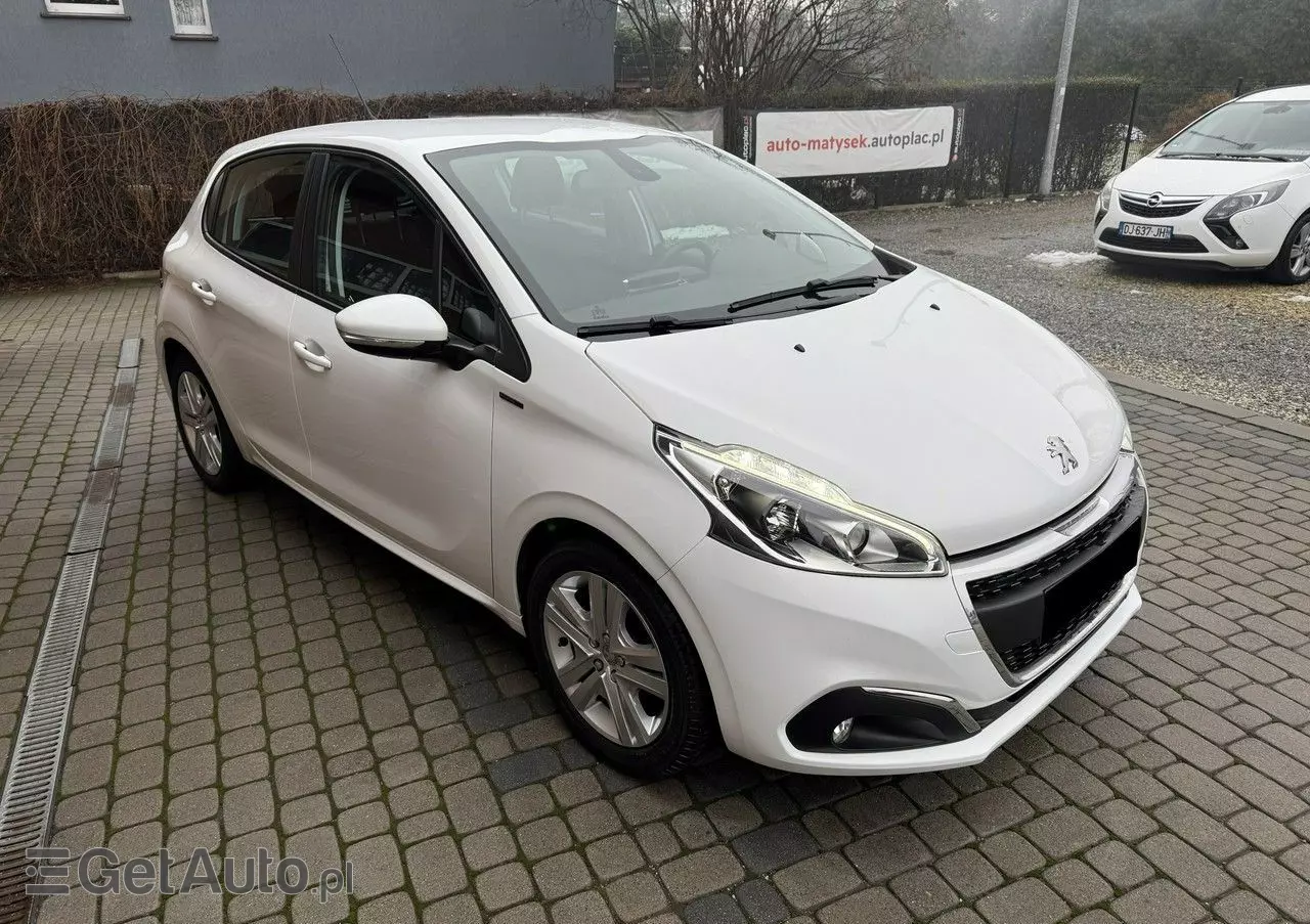 PEUGEOT 208 1.2 PureTech GPF Signature S&S