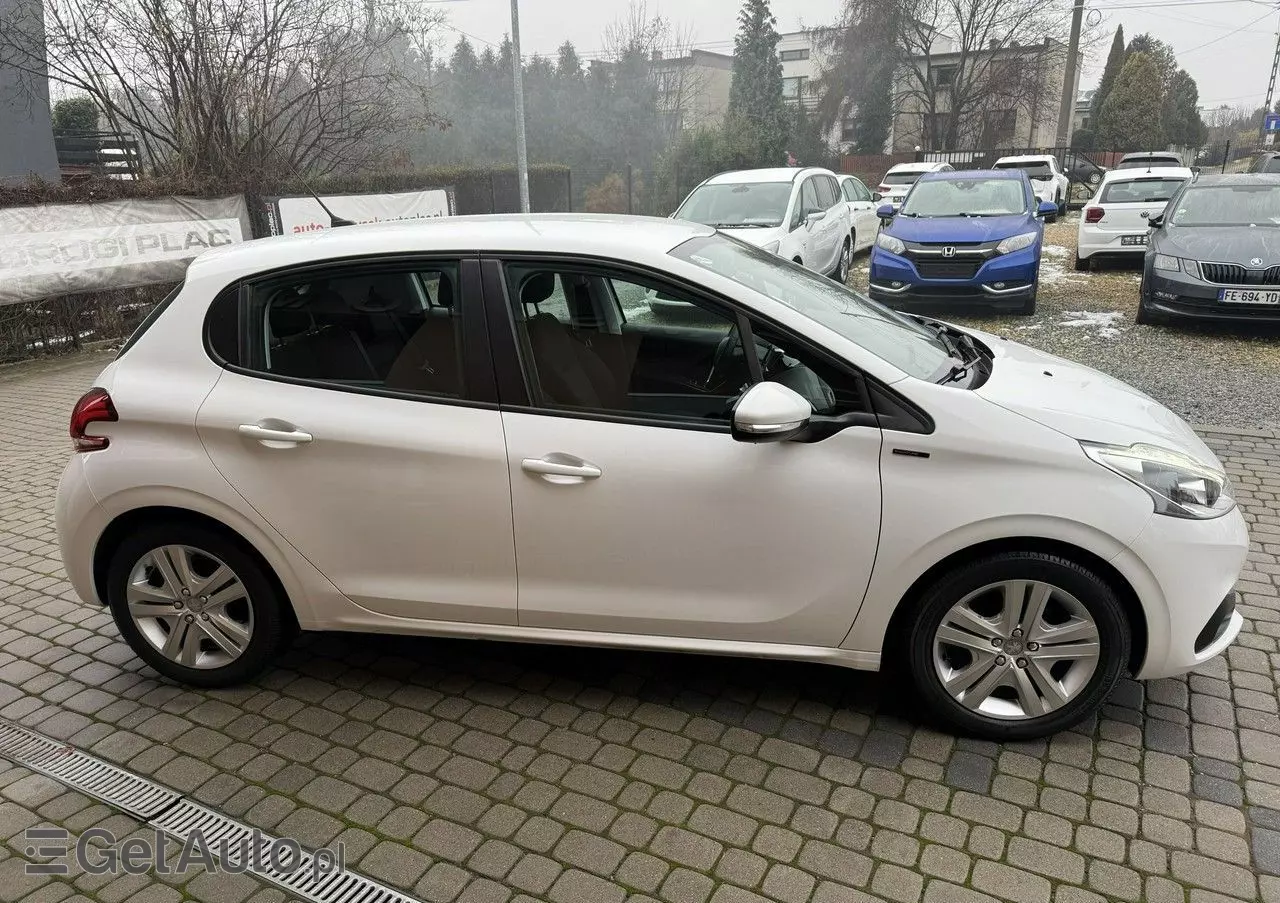 PEUGEOT 208 1.2 PureTech GPF Signature S&S