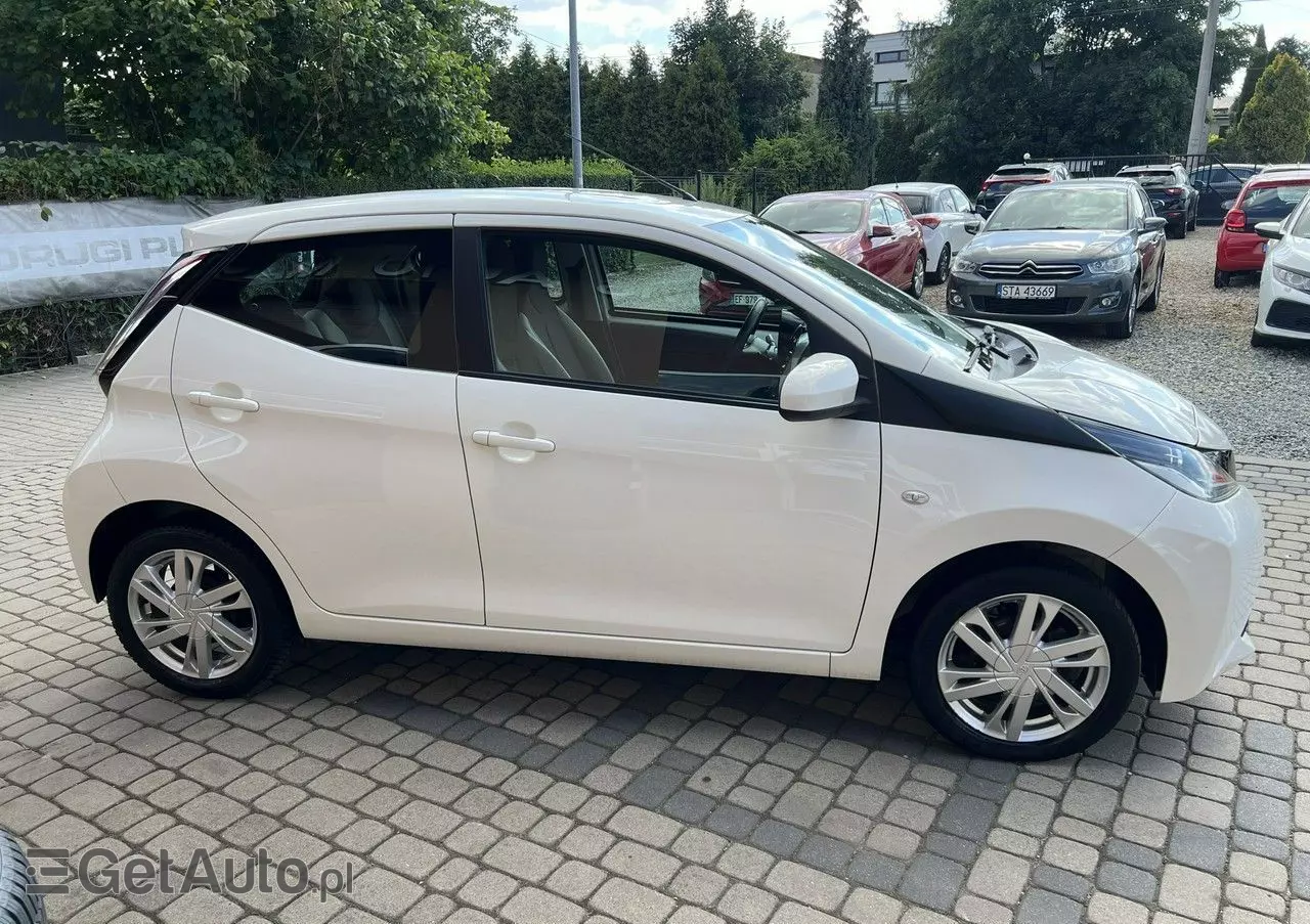 TOYOTA Aygo 