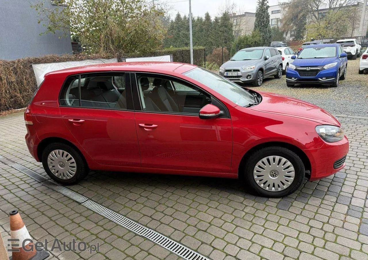 VOLKSWAGEN Golf 1.6 DSG Trendline