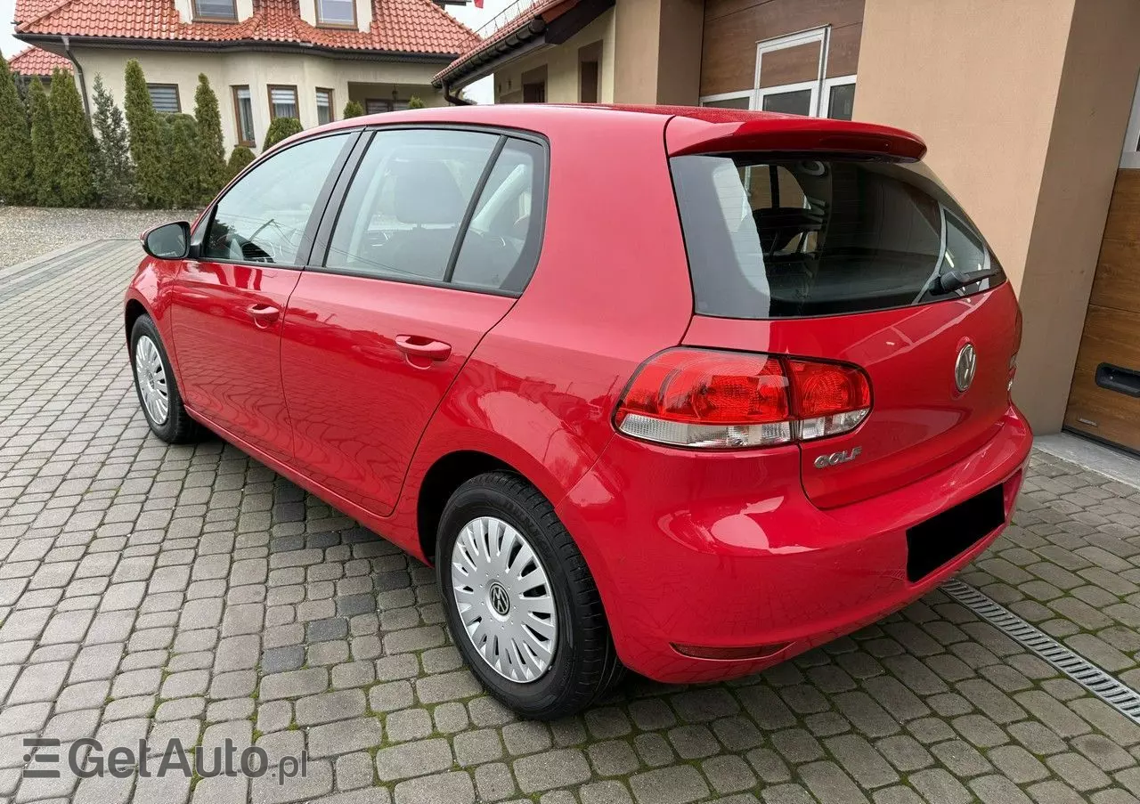 VOLKSWAGEN Golf 1.6 DSG Trendline