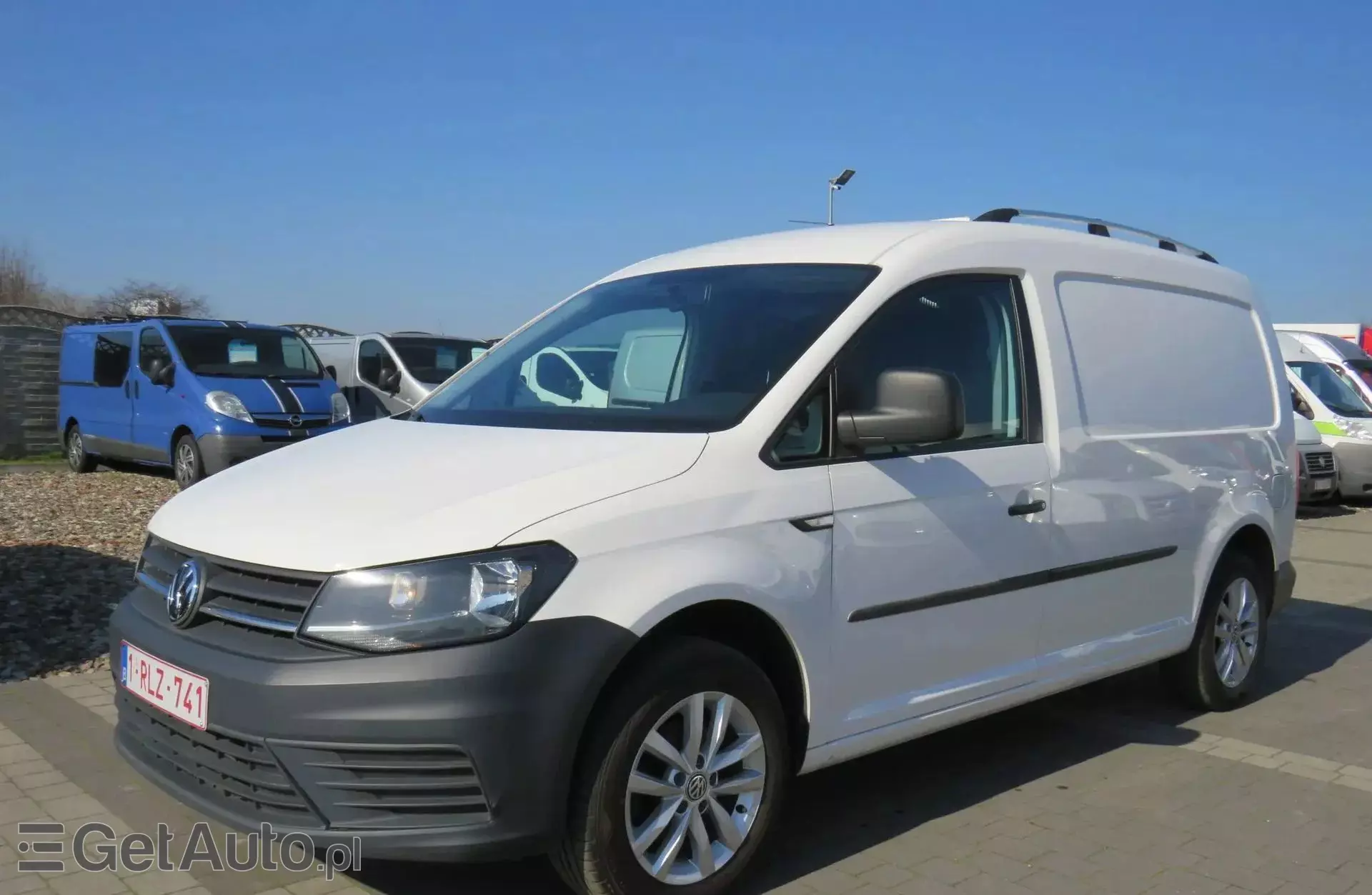 VOLKSWAGEN Caddy 